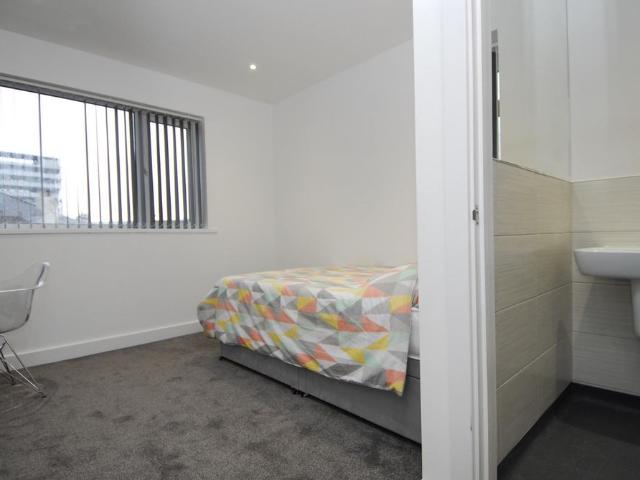 Room for rent in Greenbank, Mount Wise