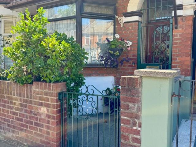 House for rent in Upton Park, Greater London