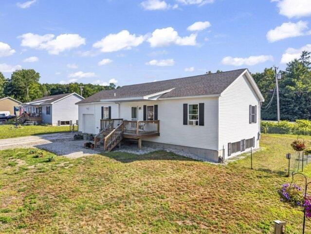 House for sale in Oxford, Maine
