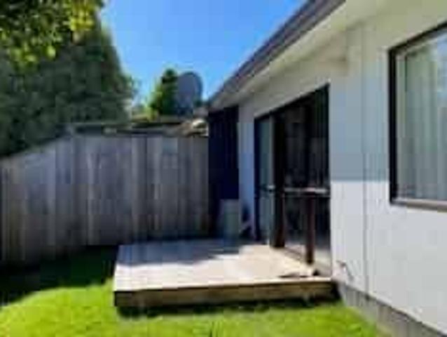 Apartment for rent in The Avenues, Tauranga