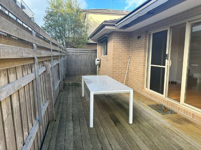 Townhouse for rent in Camerons Creek, Victoria