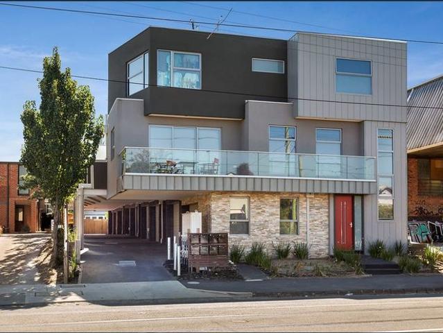 Townhouse for rent in Camerons Creek, Victoria