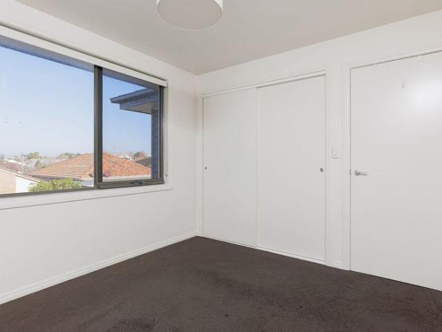 Townhouse for rent in Camerons Creek, Victoria