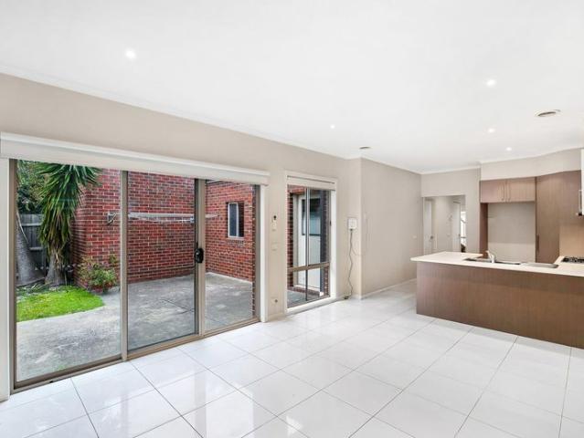 Townhouse for rent in Camerons Creek, Victoria