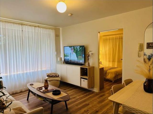 Apartment for rent in Essendon, Melbourne