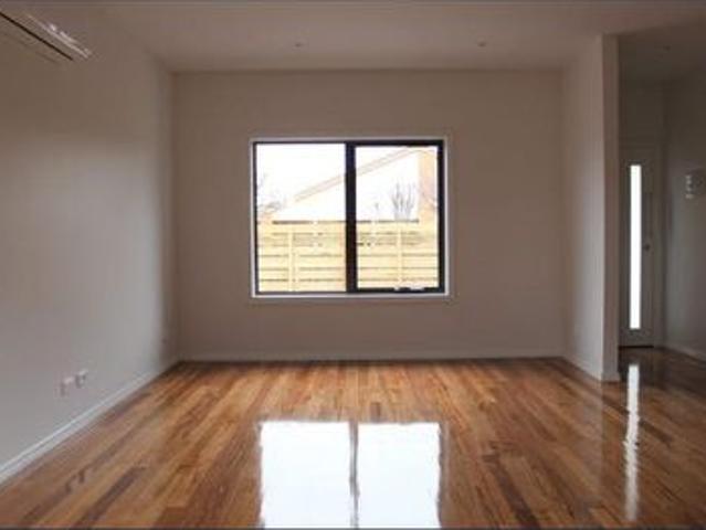 Townhouse for rent in Camerons Creek, Victoria