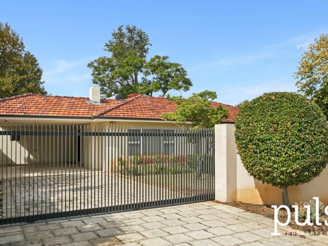 House for sale in Rossmoyne, Western Australia