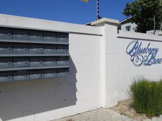 Townhouse for rent in Milnerton, Western Cape