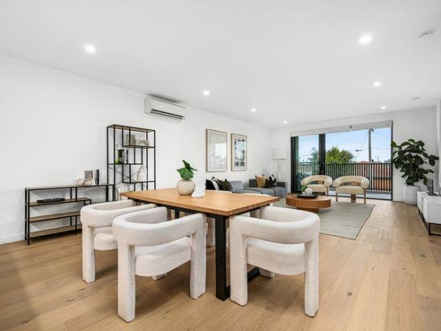 Townhouse for rent in Camerons Creek, Victoria