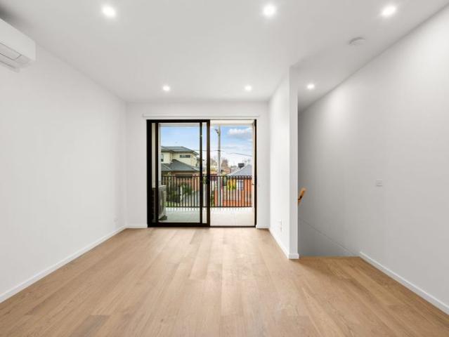 Townhouse for rent in Camerons Creek, Victoria