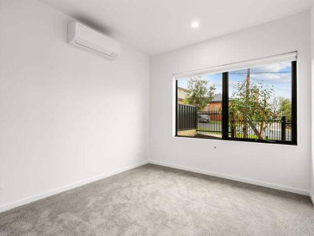 Townhouse for rent in Camerons Creek, Victoria