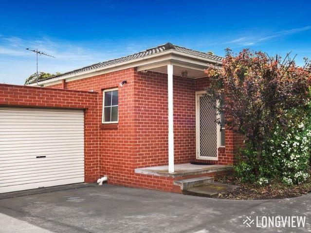 Townhouse for rent in Camerons Creek, Victoria