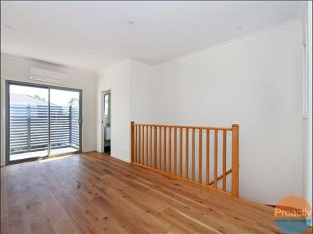 Townhouse for rent in Reservoir, Melbourne