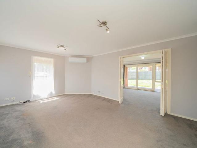 House for rent in Cranbourne North, Melbourne