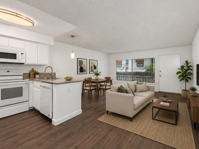 Apartment for rent in Midway City, California