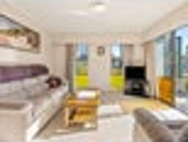 Apartment for sale in Awhitu
