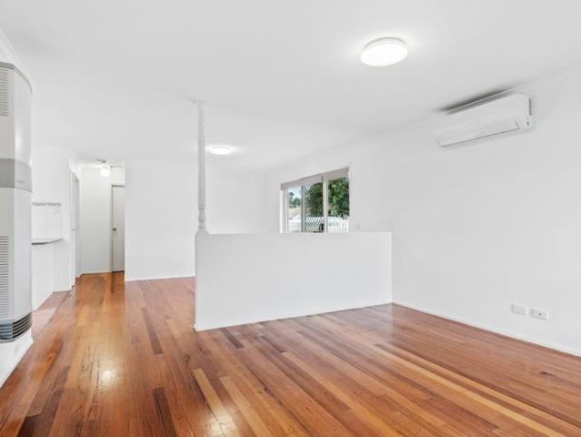 House for rent in Presidents Park, Melbourne