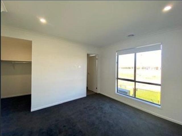 Townhouse for rent in Camerons Creek, Victoria