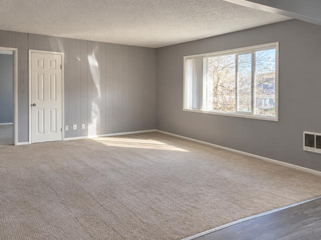 Apartment for rent in Buckman, Portland
