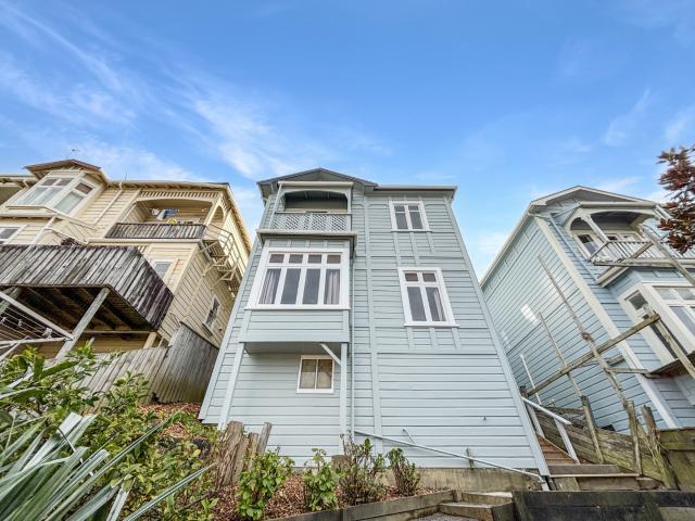 Apartment for rent in Matata, Wellington