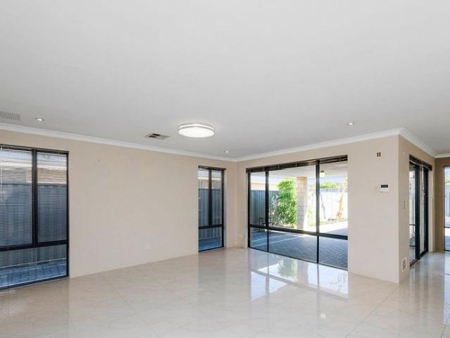 House for rent in Piara Waters, Western Australia