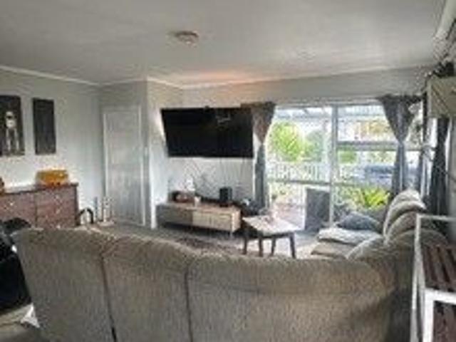 House for rent in Whangaparaoa, Oroua County