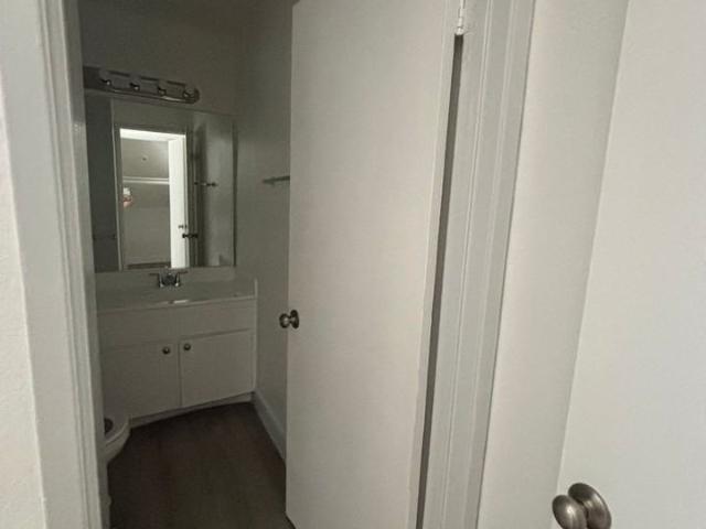 Apartment for rent in Hawthorne, California