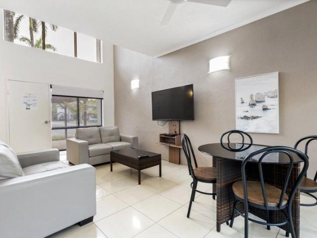Villa for sale in Port Douglas, Queensland