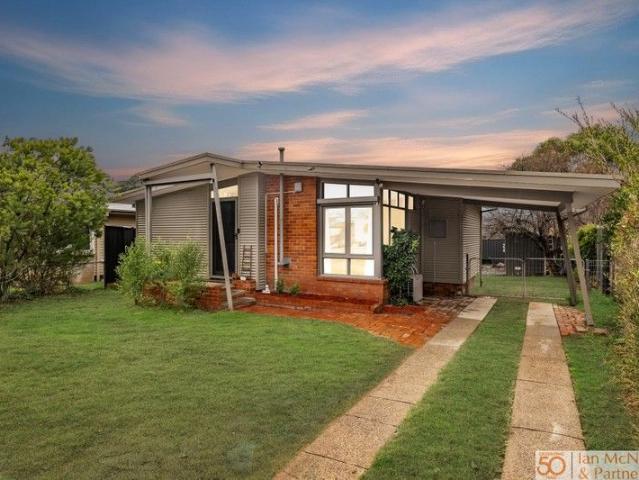 House for sale in Queanbeyan