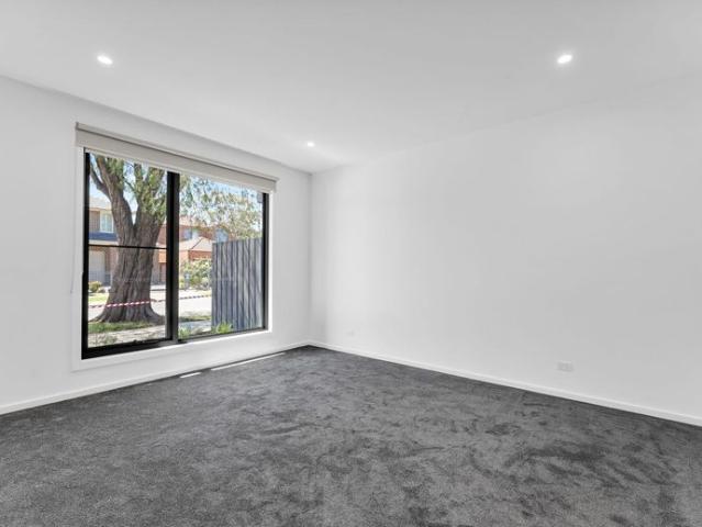 House for rent in Mount Waverley, Melbourne