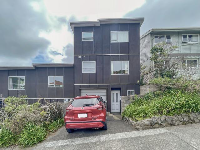 House for rent in Karori West, Wellington
