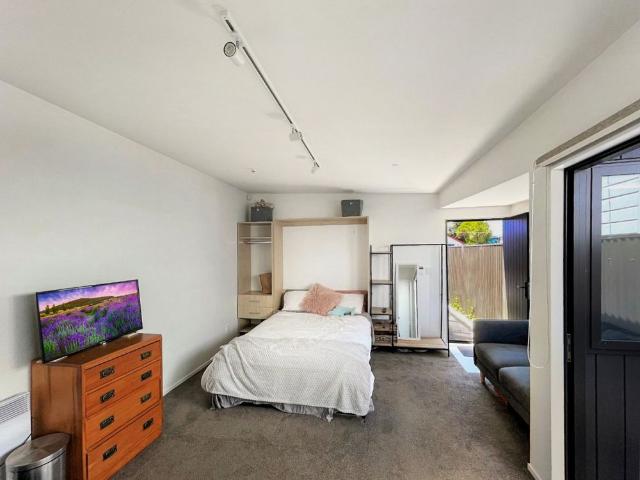 Apartment for rent in Days Bay, Wellington