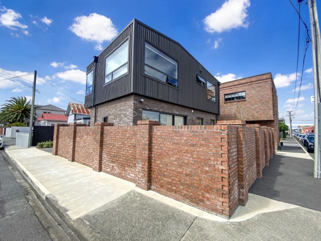 Apartment for rent in Days Bay, Wellington
