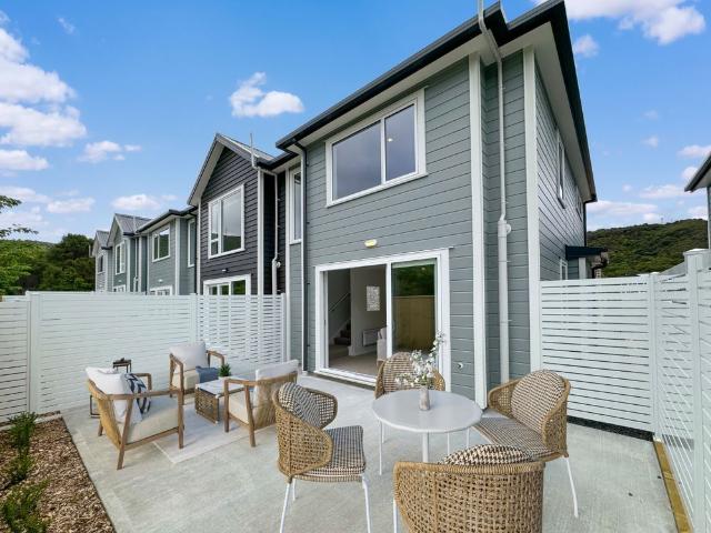 Townhouse for rent in Days Bay, Wellington