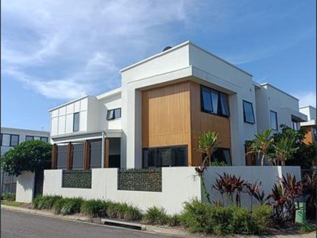 Townhouse for rent in Gold Coast Metro, Gold Coast