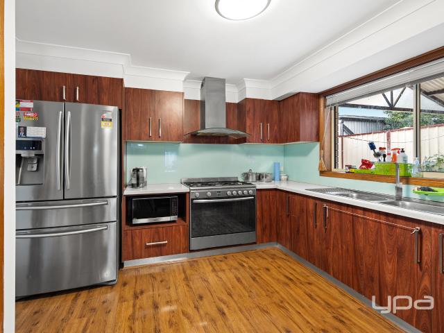 House for sale in Copperfield, Melbourne