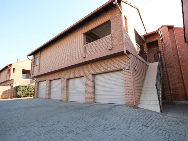 Apartment for rent in Tshwane Ward 101, City of Tshwane Metropolitan Municipality