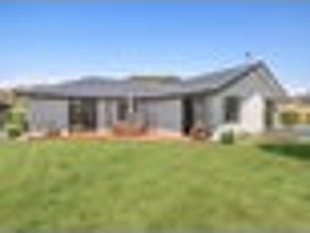 House for sale in Otakou