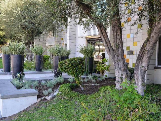 Apartment for rent in Washington Square, Pasadena