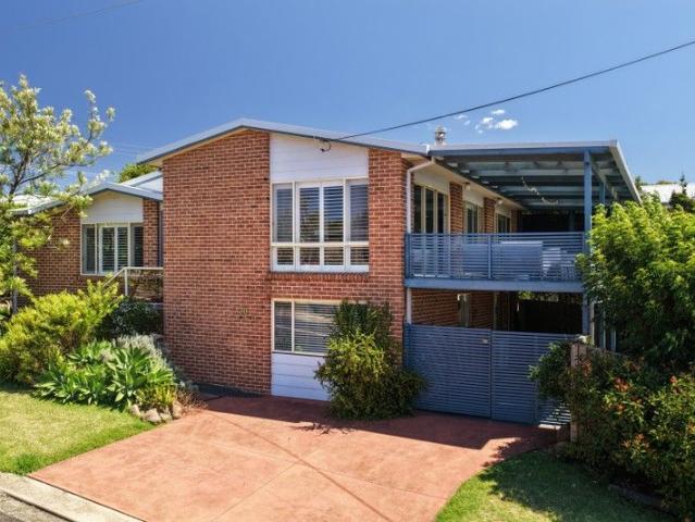 House for sale in Mollymook Beach, New South Wales
