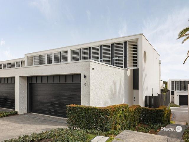 Townhouse for sale in Toombul, Queensland