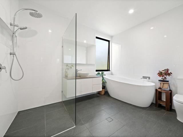 House for sale in Brisbane Grove, New South Wales