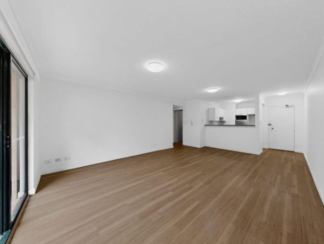 Apartment for rent in Lower North Shore, Sydney