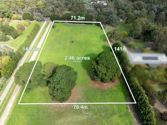 Land for sale in Yarrambat, Melbourne