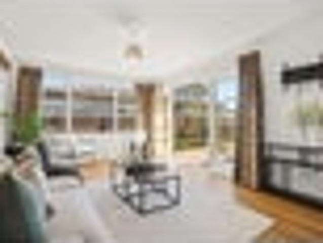 House for sale in Chaslands, Canterbury