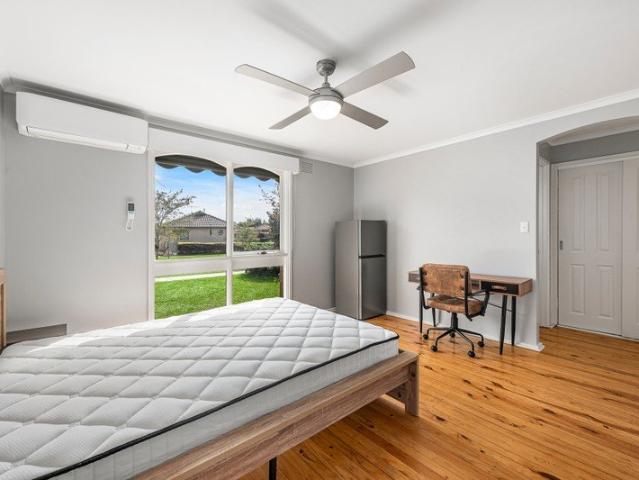 Granny Flat for rent in Melton, Melbourne