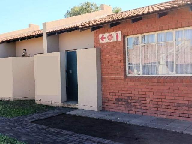 Townhouse for sale in Thaba Nchu, Free State