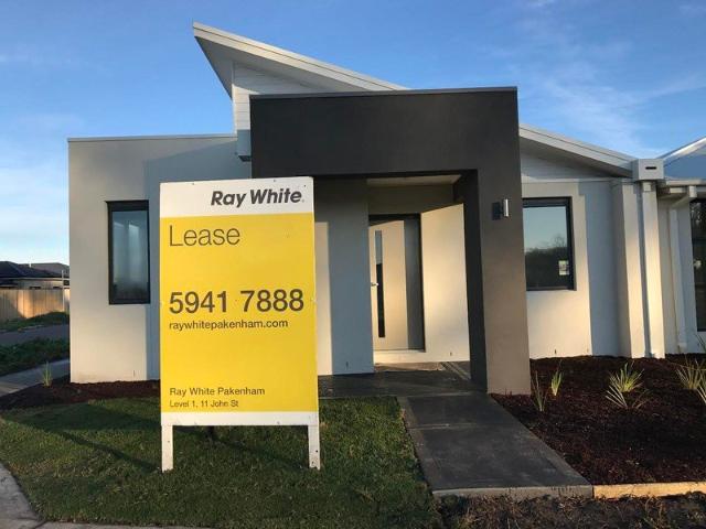 Townhouse for rent in Camerons Creek, Victoria