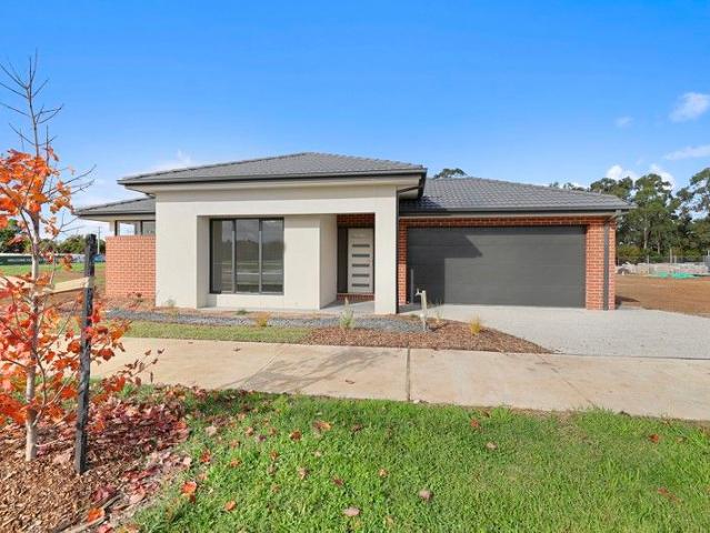 House for sale in Drouin