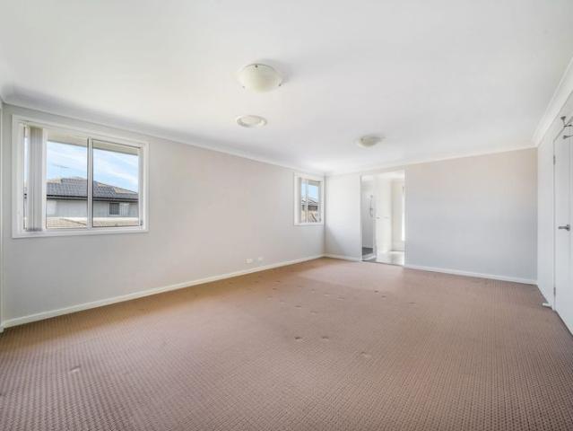 House for rent in Edmondson Park, Sydney